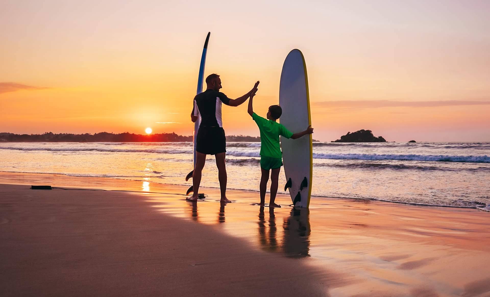 El modelo de alojamiento para los amantes del surf en Cantabria, el surf house de Watsay Surf School & Camp