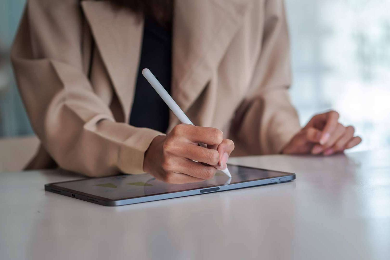 SIGNply ofrece la posibilidad de obtener una firma electrónica con validez jurídica