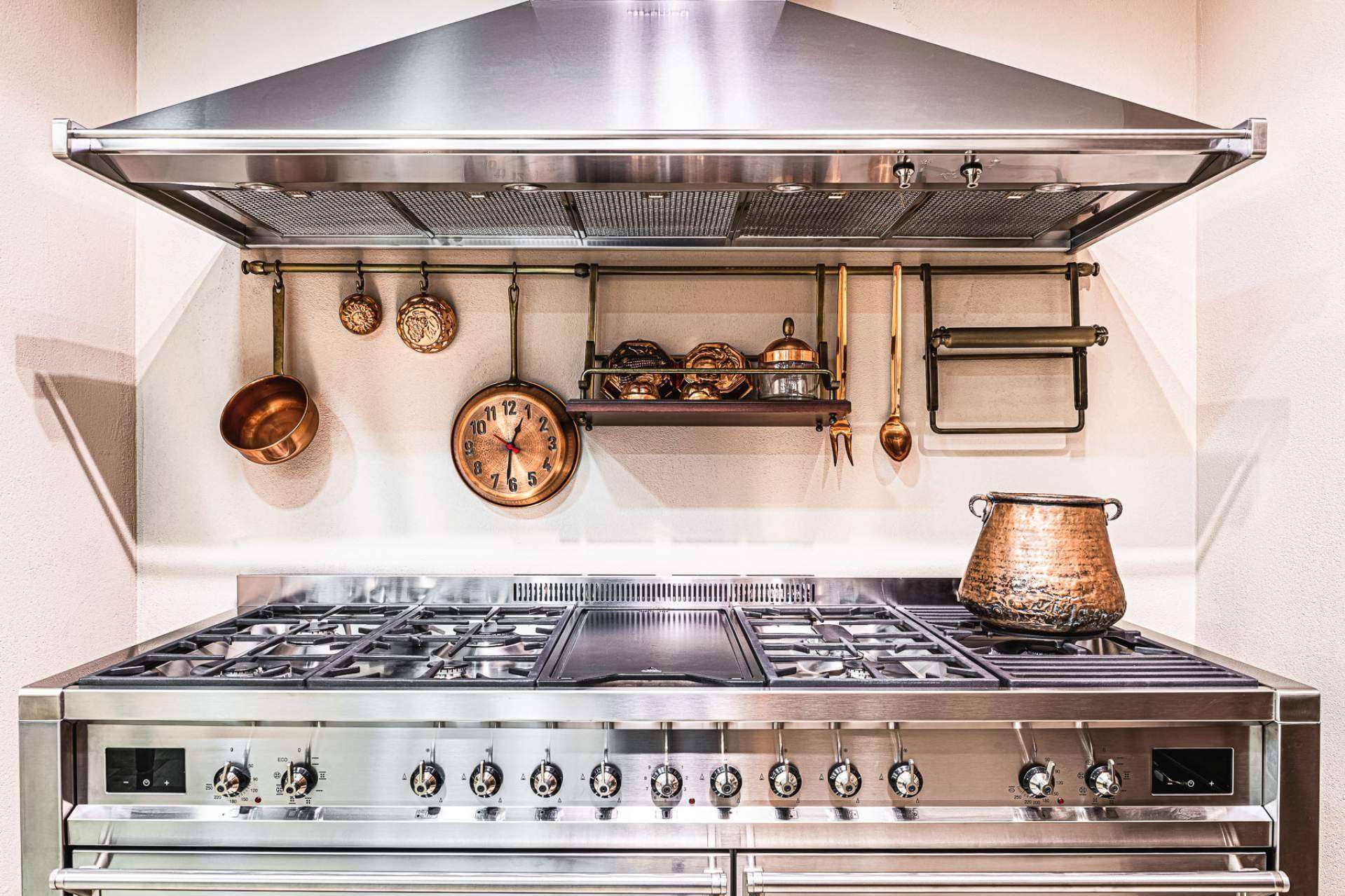Diseño de cocinas modernas al estilo italiano, de la mano de Decor Mobel de Payrà