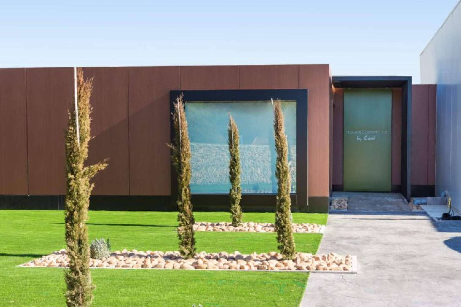 La profesionalización del equipo directivo de Natural Cosmetic Lab ha permitido incrementar su producción un 58 %, de la mano de AMG Interim Managers