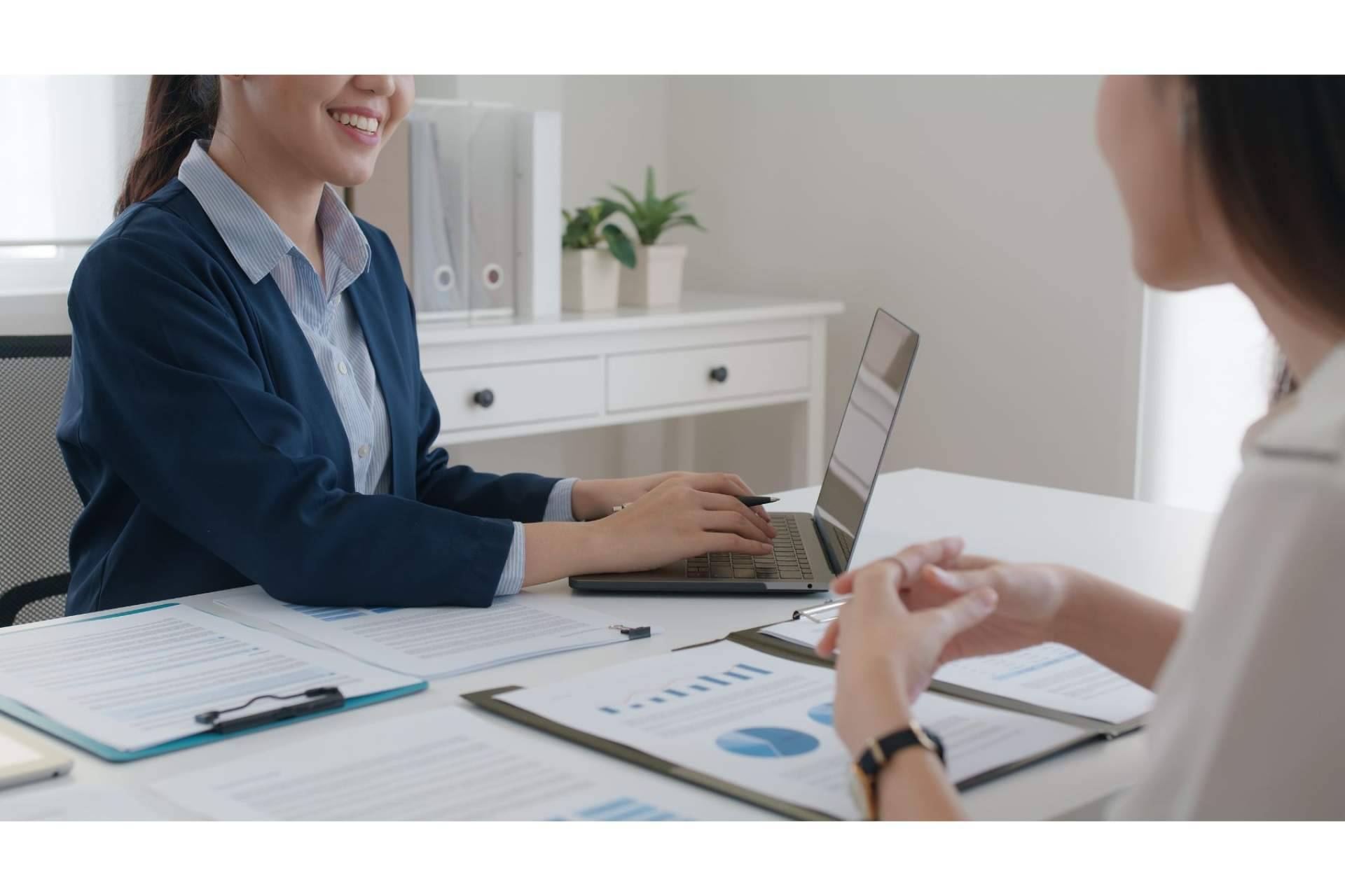 Facilitar la contratación de agentes comerciales externos con NOVI mentor club