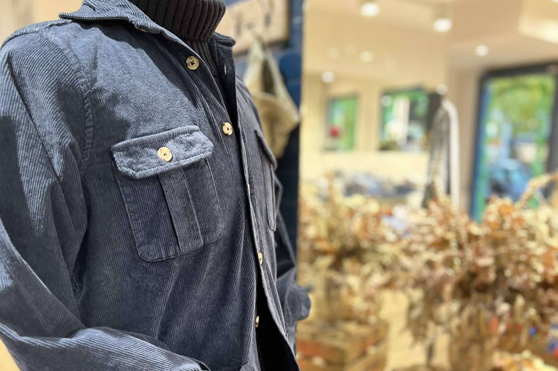 Relanzamiento de la marca de ropa de Patch con una nueva imagen corporativa y página web