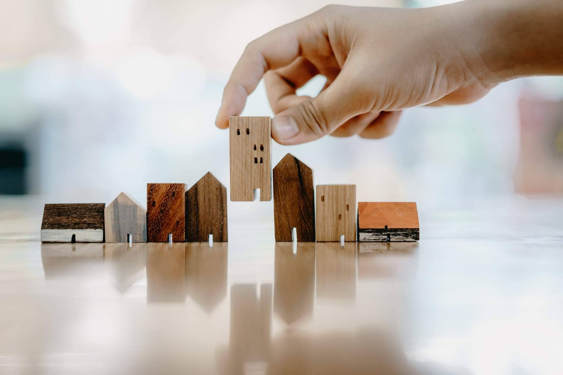 Anunciarse en portales inmobiliarios para vender una casa, por Habitalia Alicante