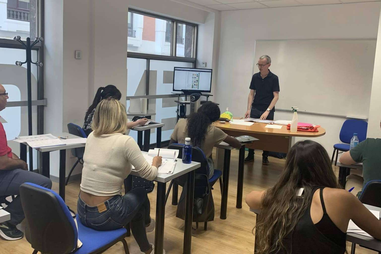 Aprender un idioma en un tiempo mínimo a través de los cursos intensivos de inglés en Madrid de Seif English Academy