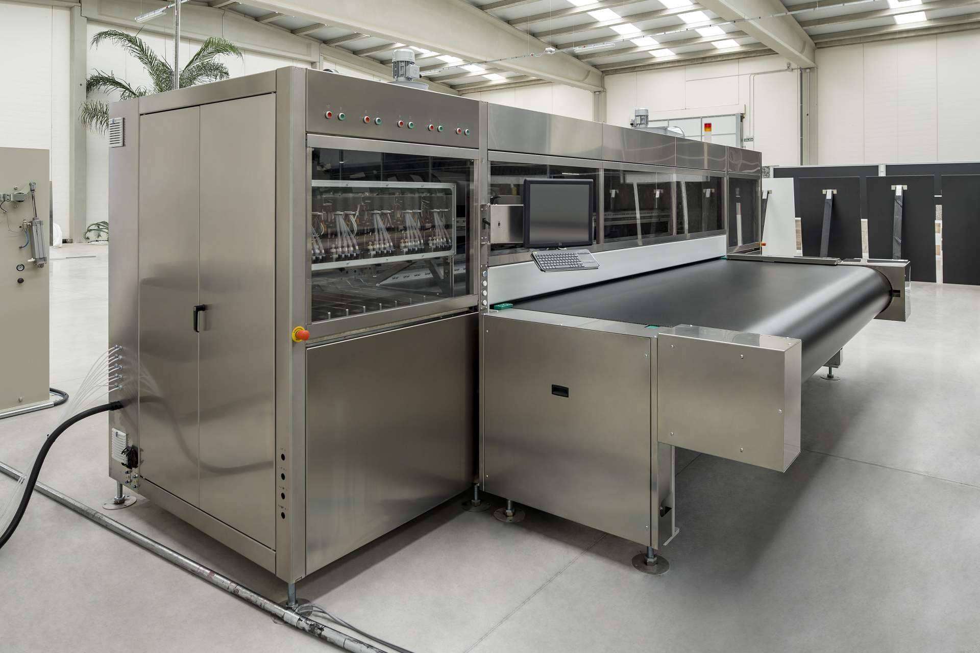 Maquinaria para la impresión digital textil en España, con KERAjet