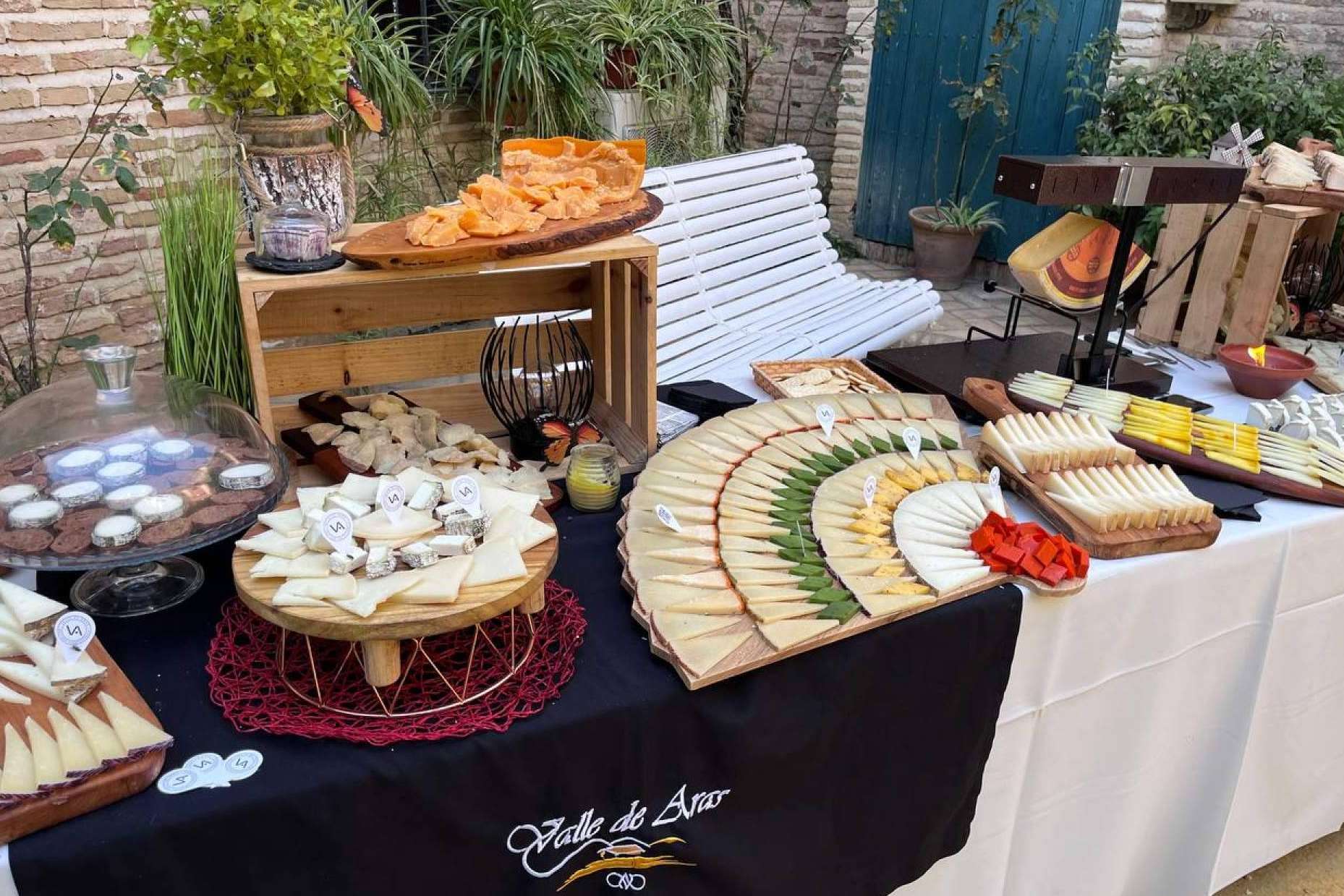 La tienda gourmet de quesos de alrededor del mundo, Valle de Aras