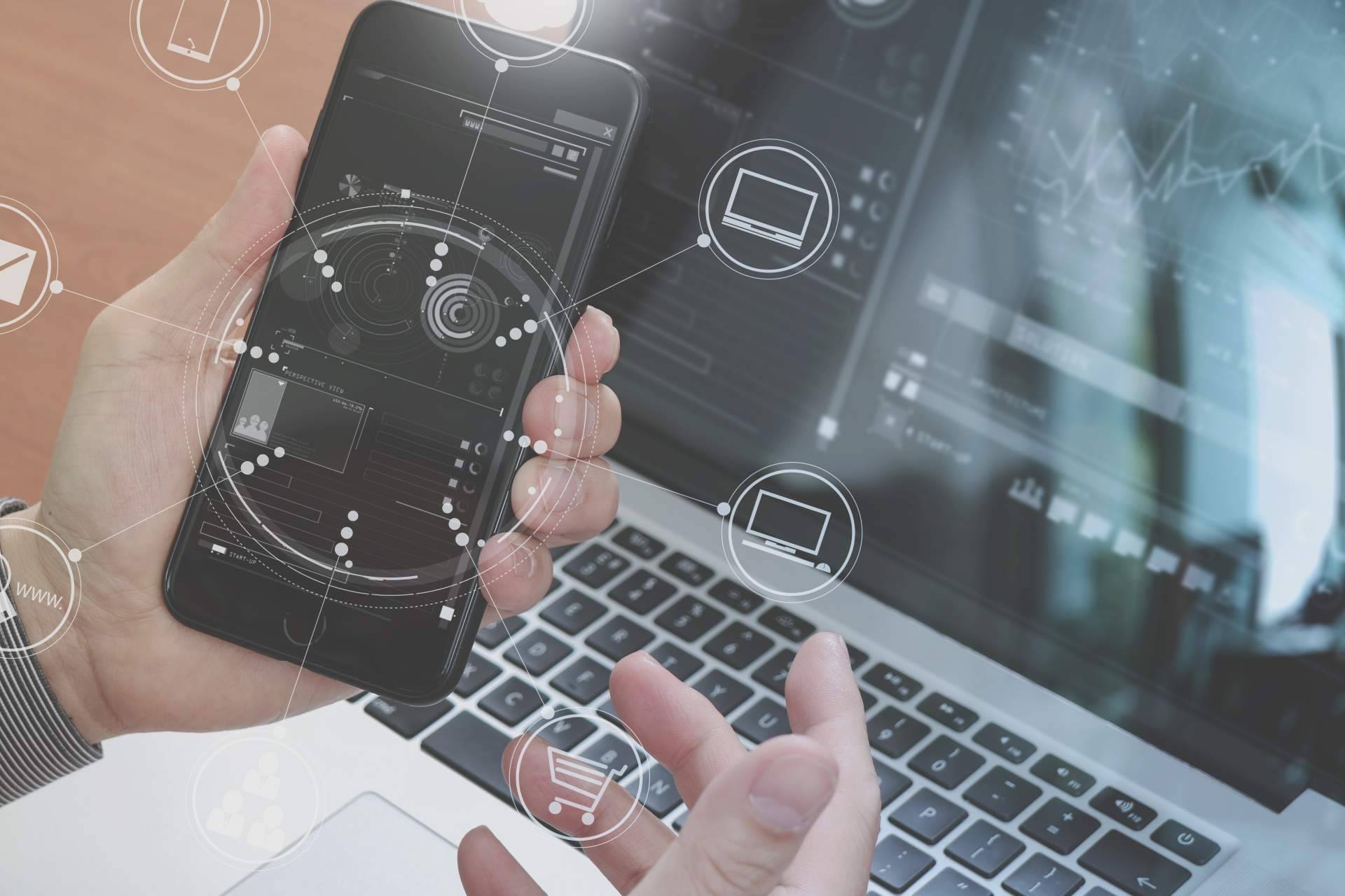 Desarrollo Web Total se especializa en el desarrollo de aplicaciones móviles flexibles, escalables, seguras y ágiles para Android e iOS