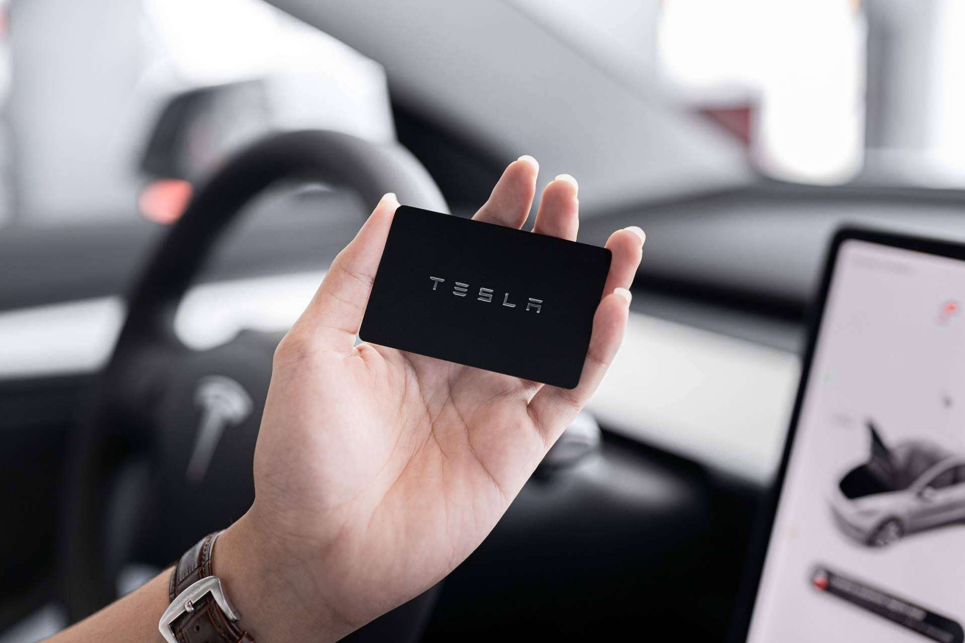 Future Drive es una empresa de conducción eléctrica premium con flota Tesla que está revolucionando el mercado