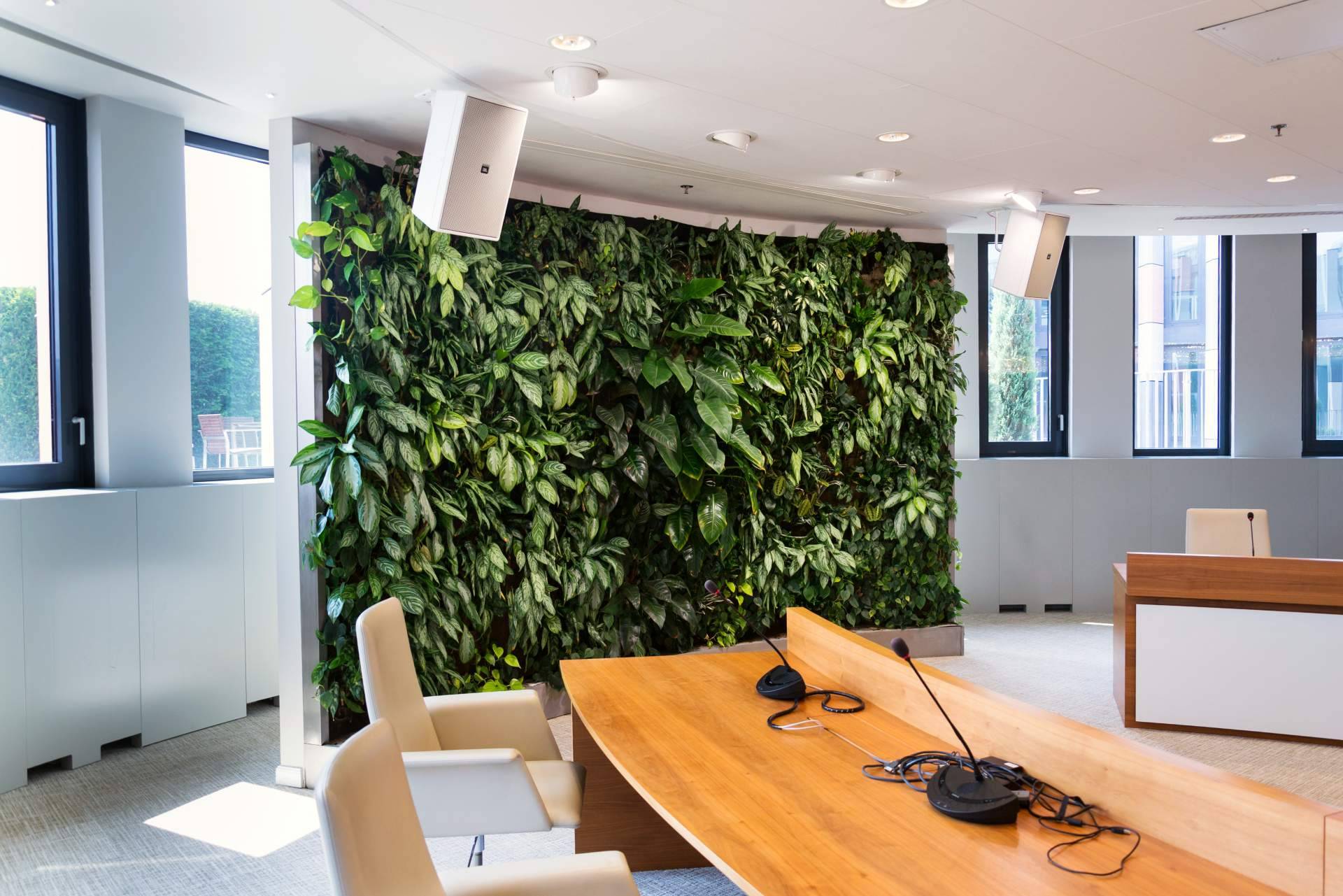 Jardines verticales artificiales de JardinVertical.es en hoteles, una experiencia única para los huéspedes