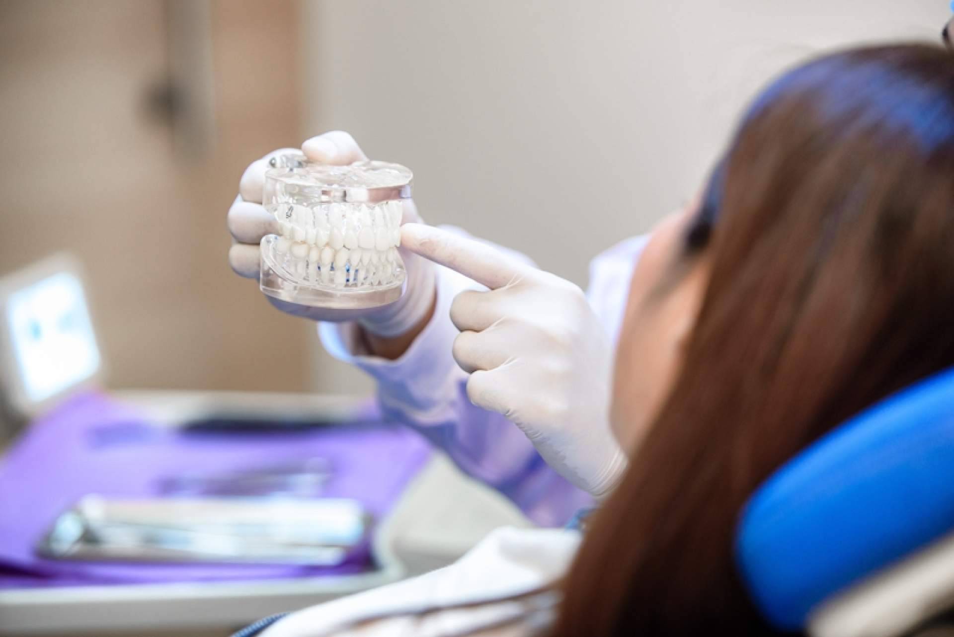 Clínica dental Samprodent, especialista en implantes personalizados con materiales de primera calidad