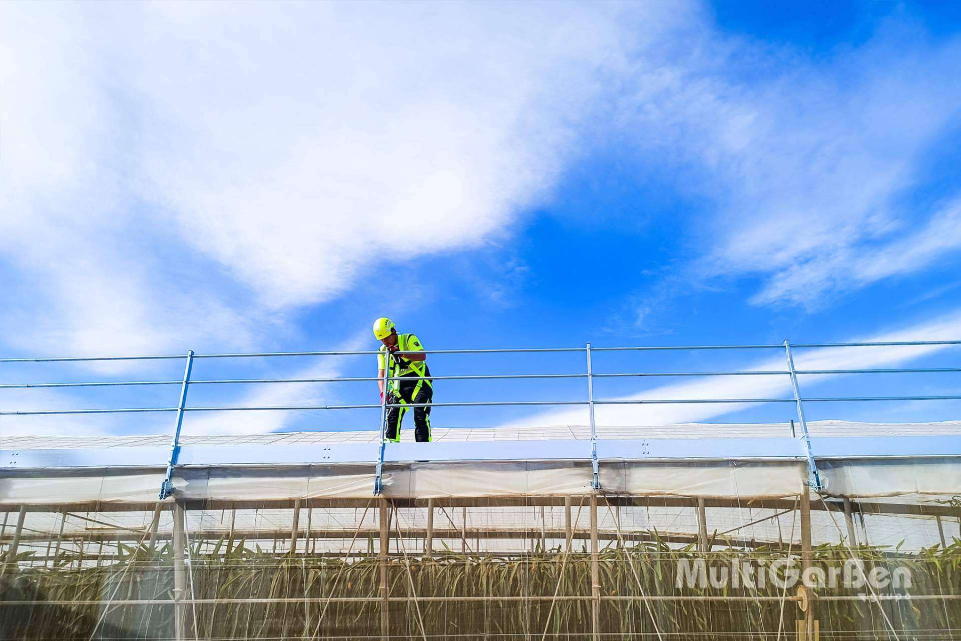 Los sistemas de seguridad para la construcción y mantenimiento de invernaderos de MultiGarBen