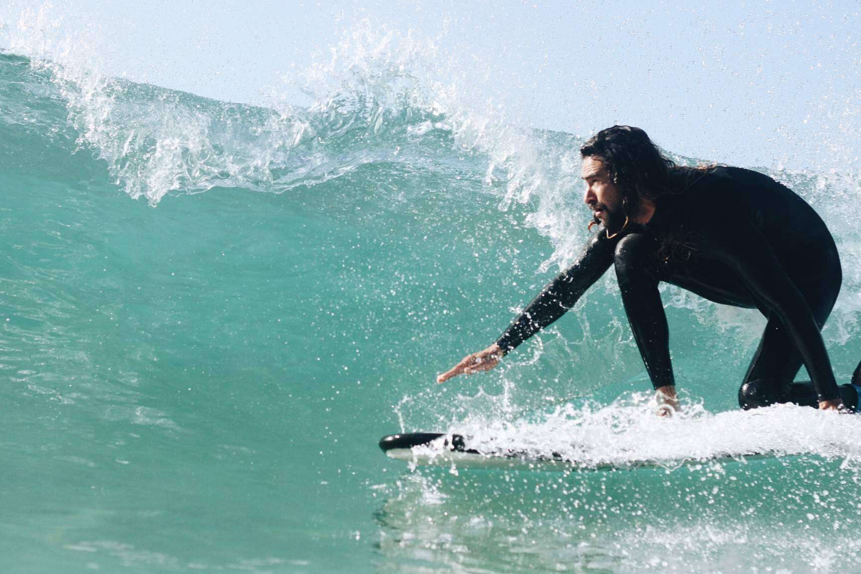 ¿Cómo escoger la tabla de surf adecuada para empezar en el mundo del surf?
