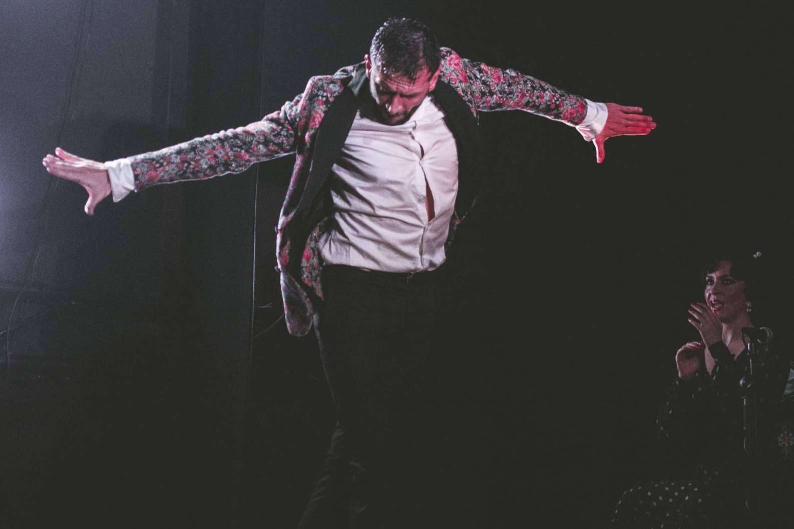 Disfrutar del flamenco en Casa Ana, el conocido tablao flamenco en Granada