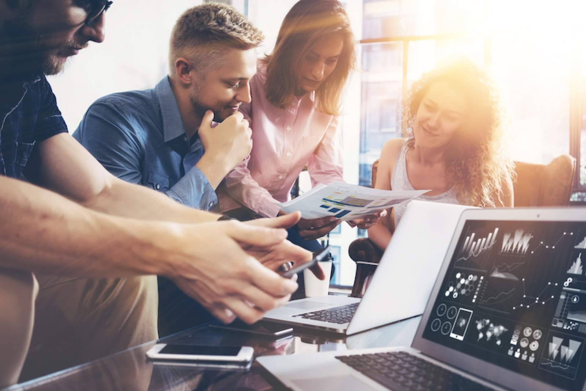 Anexeo, la agencia SEO Girona, explica los beneficios de sus servicios de marketing