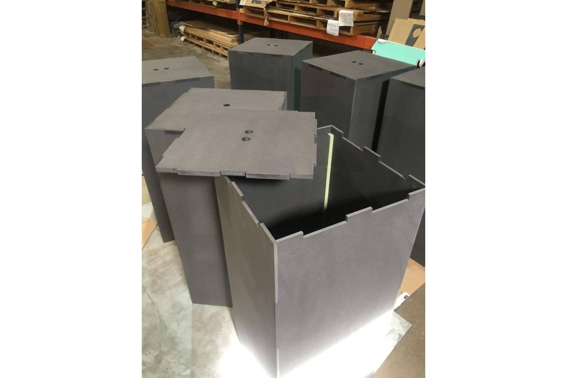 Wood Addicts ofrece su servicio de carpintería digital de cortes de madera a medida
