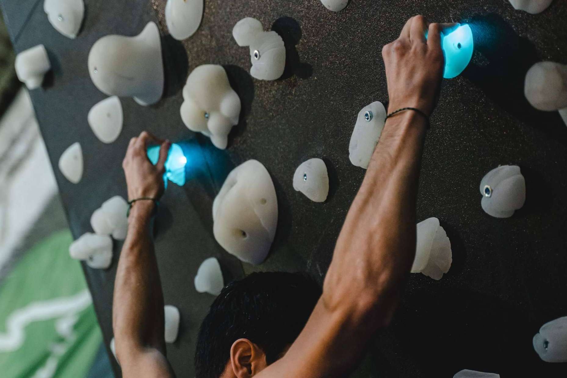 ¿Por qué elegir los sistemas de escalada Shiny Wall antes que a sus competidores?