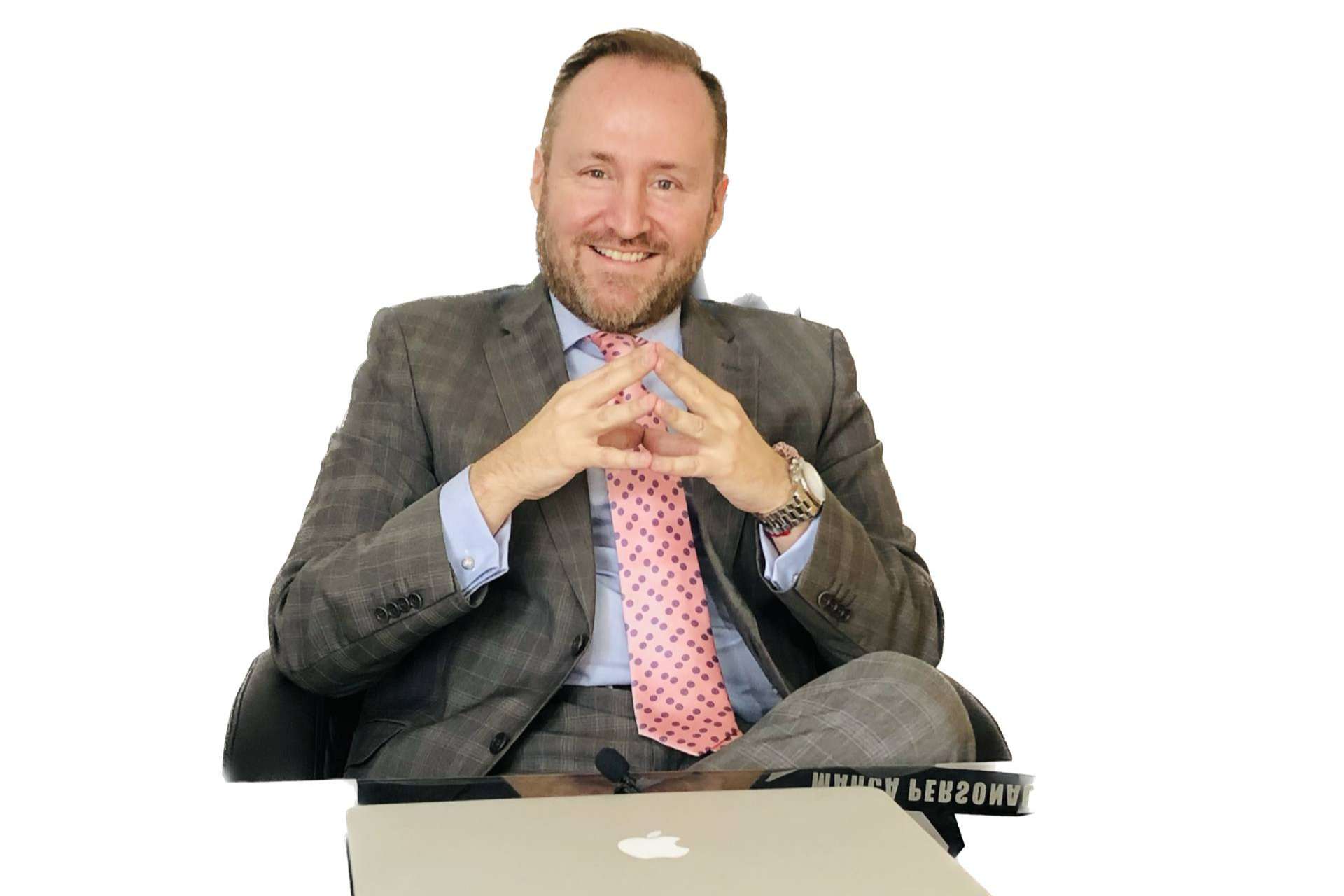 Descubrir con Alex Martínez por qué la marca personal es el secreto detrás del éxito en la era digital