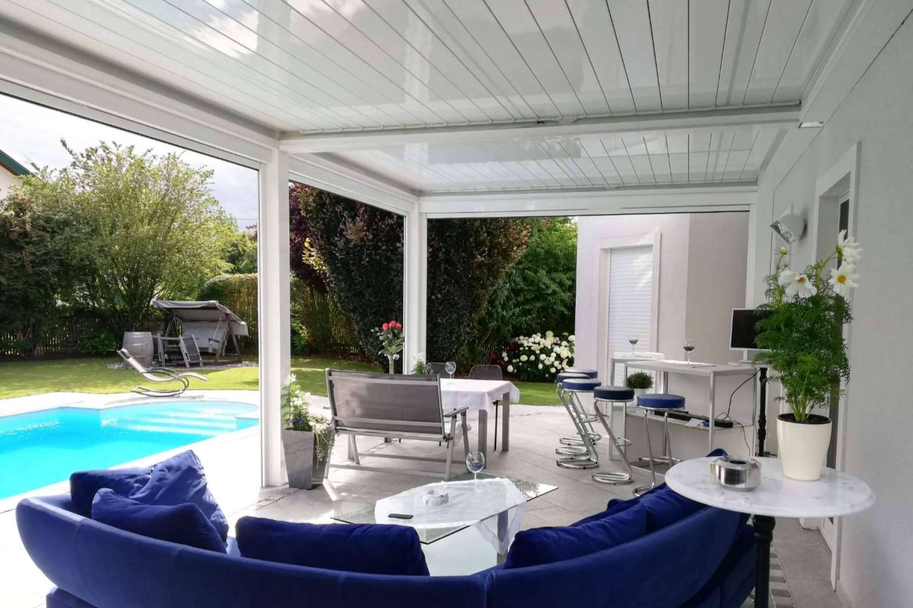Los beneficios de usar la pérgola bioclimática y el techo móvil panorámico de C3 Systems S.L.