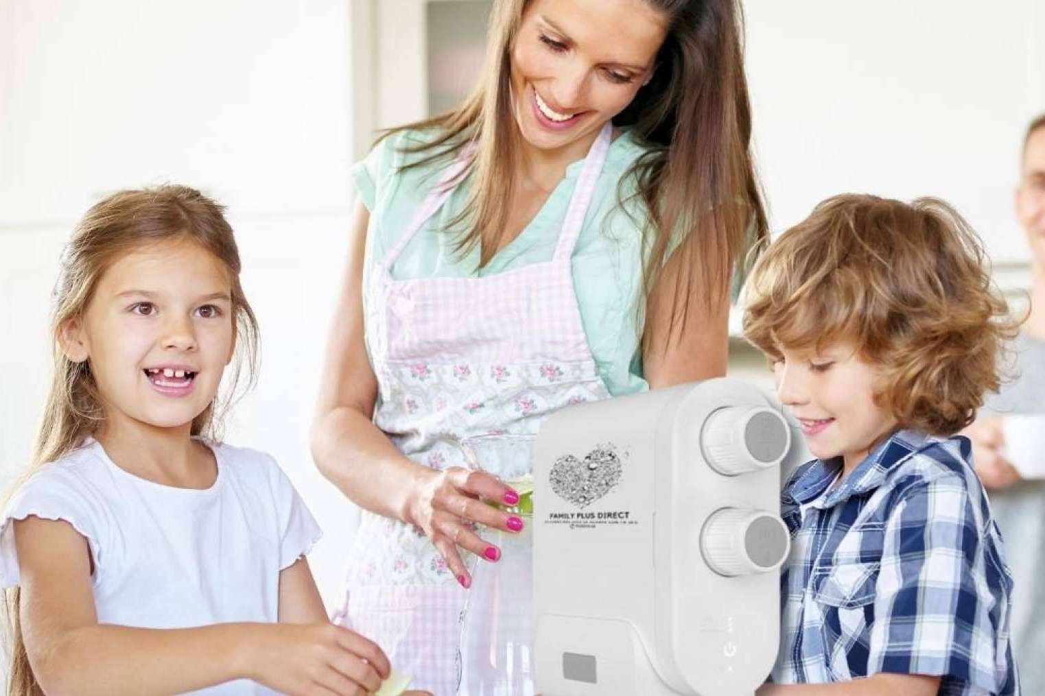 Beber agua del grifo filtrada y la importancia que tiene según Aqua Family Plus