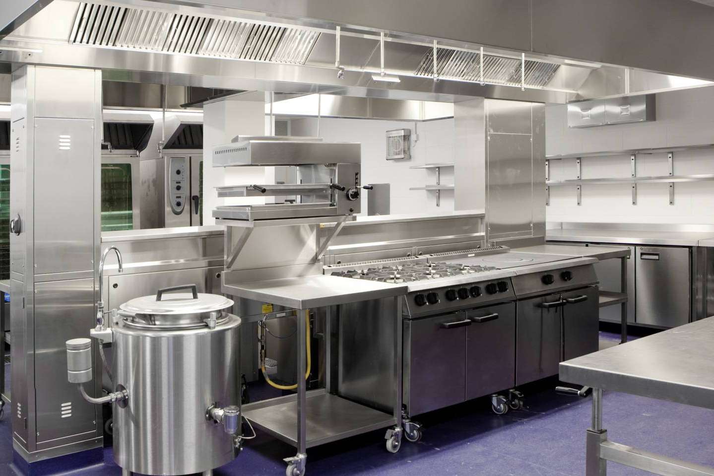 ¿Dónde encontrar campanas de cocina industriales para restaurantes? Grupo Industrial