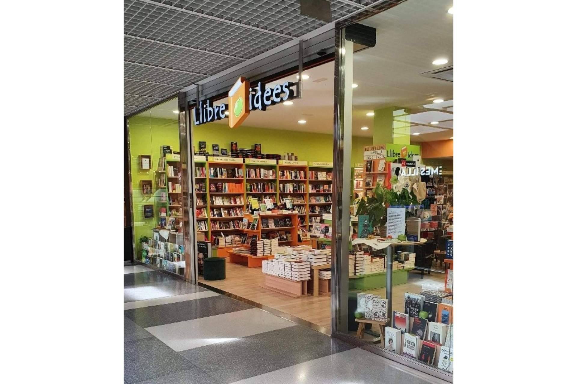 Libro Ideas, la librería Valencia que ofrece una gran diversidad de libros con distintos géneros literarios