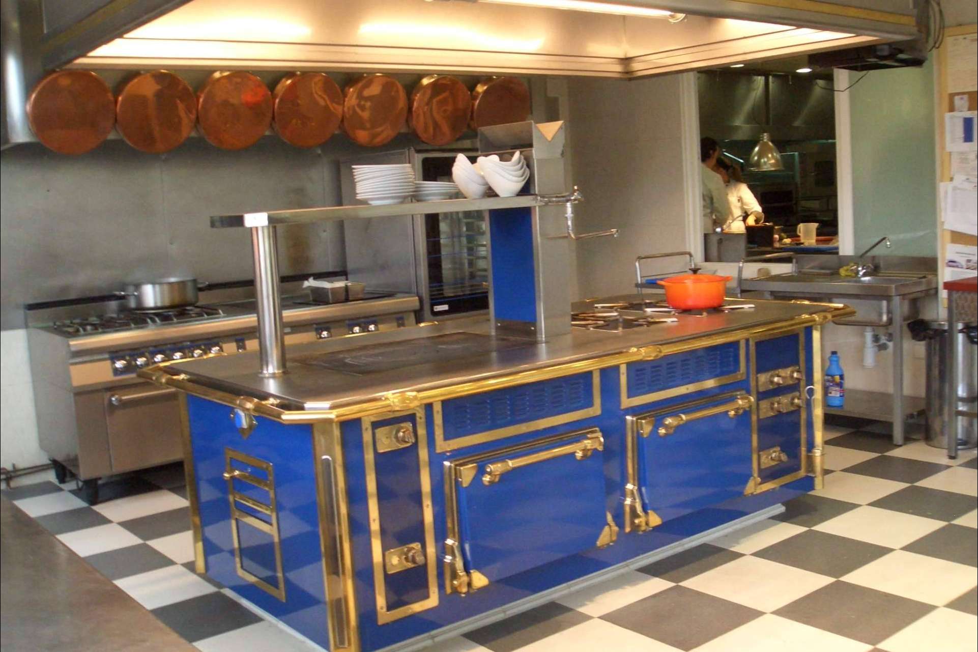 IHS Tecnológicos, importador de cocinas industriales de la firma Bonnet