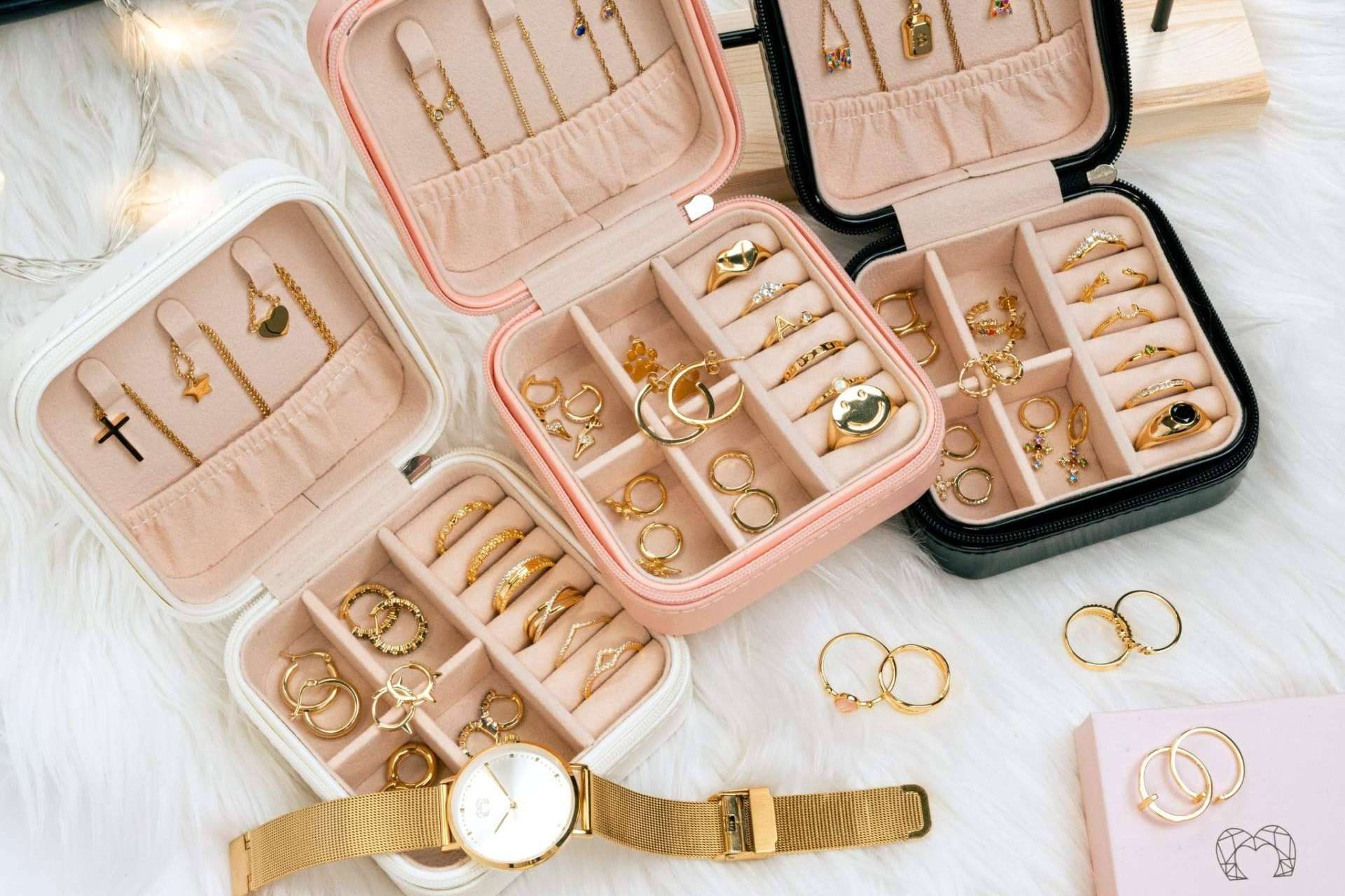 ¿Cómo cuidar joyas en verano? Los consejos de Le Petite Marie