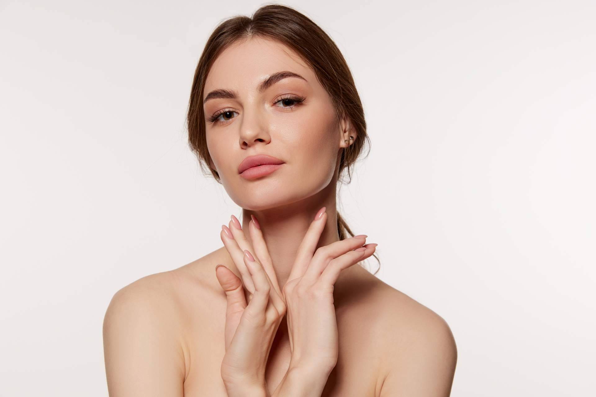 Cínica MER, experta en regeneración celular y belleza