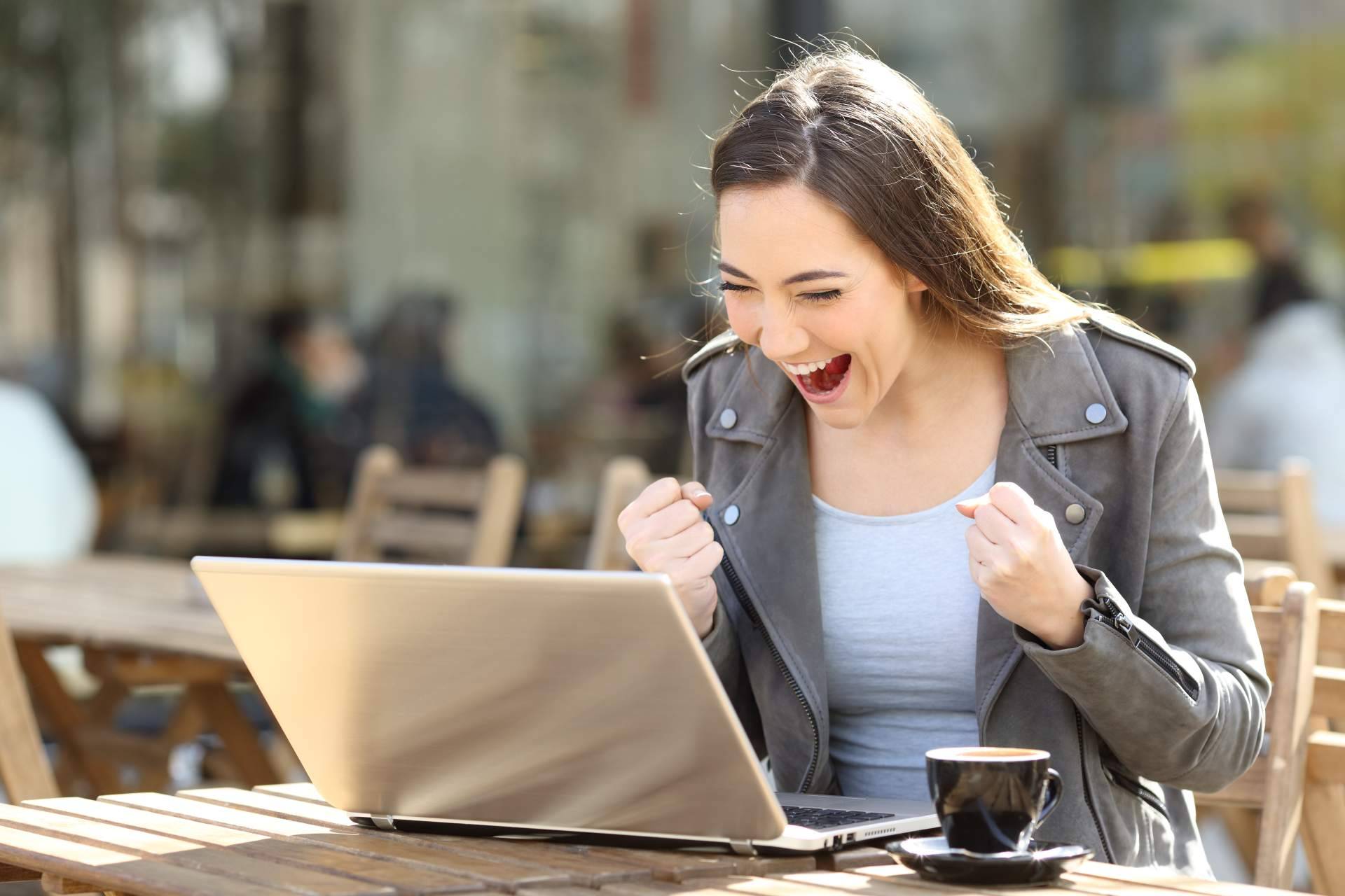 Academia Digesit explica cómo ganar dinero con YouTube