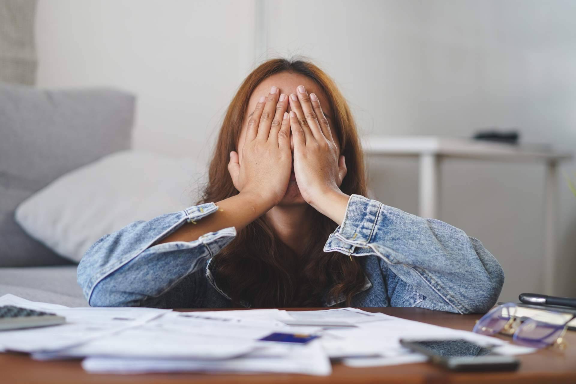 ¿Cómo realizar una restructuración de deuda y pagar menos?
