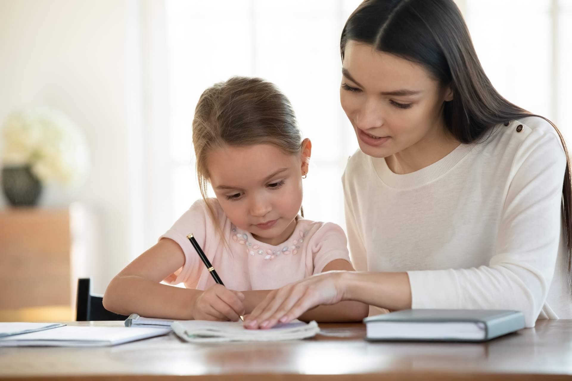 La importancia de una buena educación en casa recalcada por el Sistema Educativo LAM