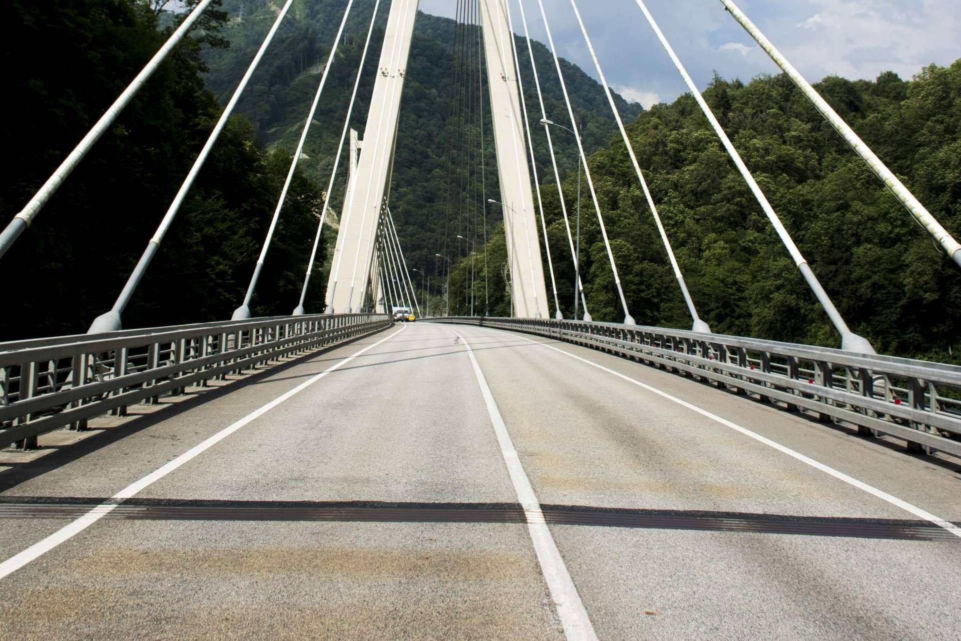 Verdú, especialista en la fabricación de apoyos y juntas elastoméricas para infraestructuras