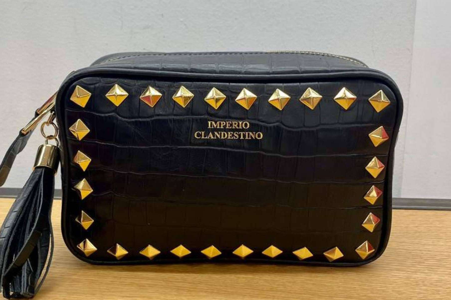 Sale al mercado la nueva colección de bolsos de Imperio Clandestino al Gran Plaza 2 de Majadahonda