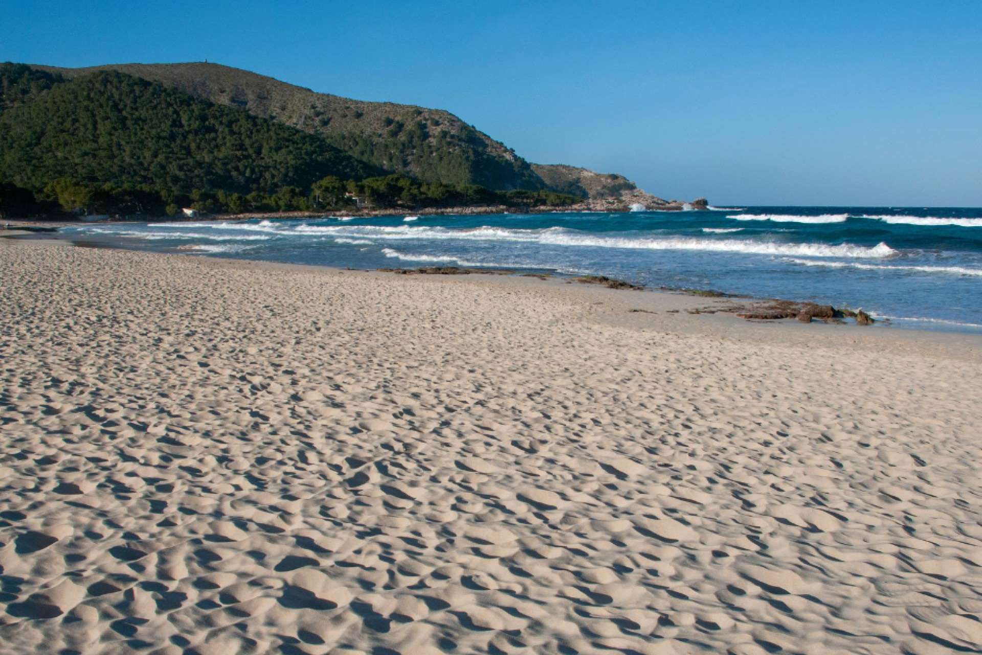 Descubrir Cala Ratjada; una experiencia vacacional sin igual, por Apartamentos Ponent