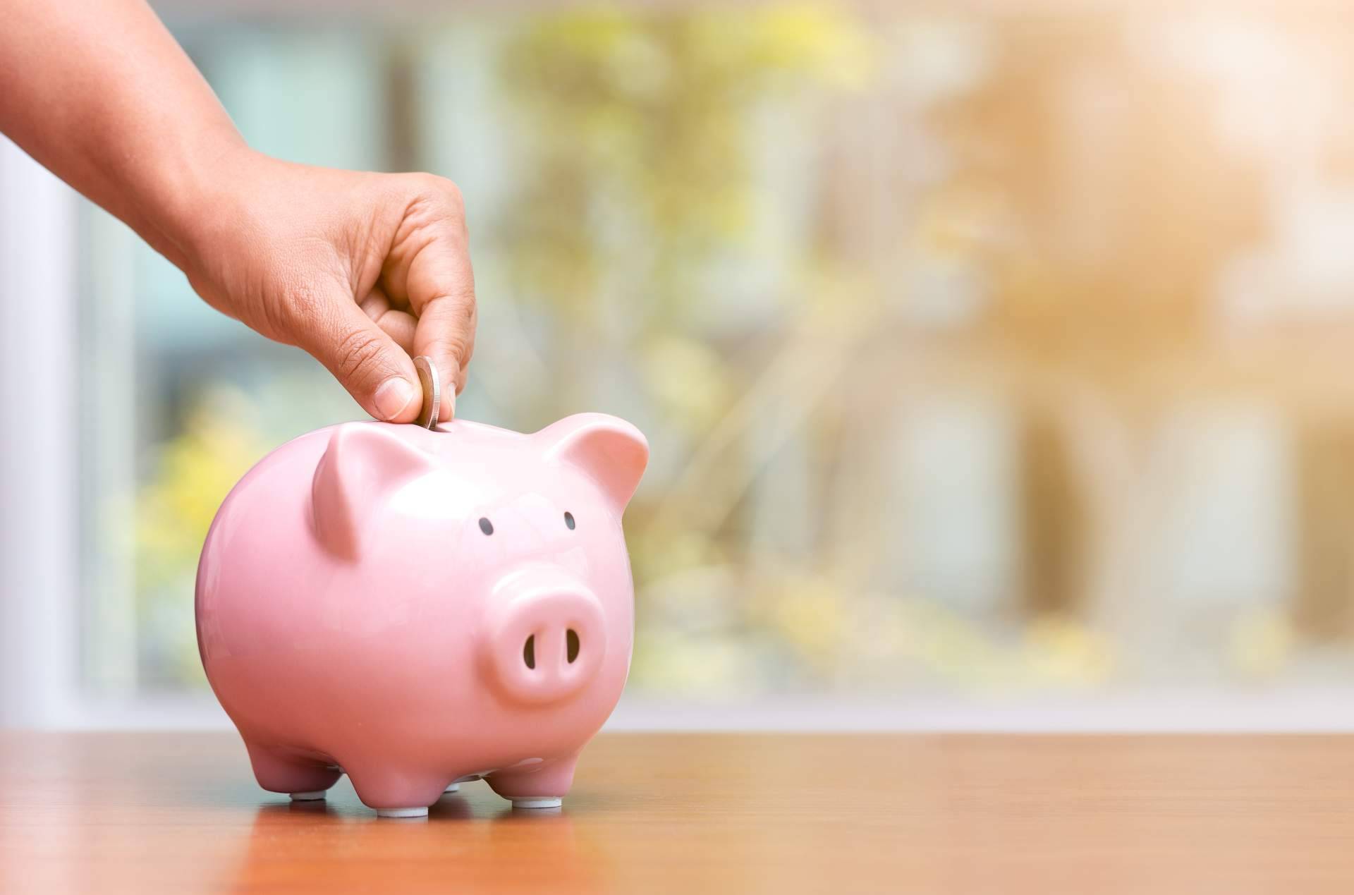 El Día Mundial del Ahorro; la importancia de fortalecer la economía y el futuro financiero en España