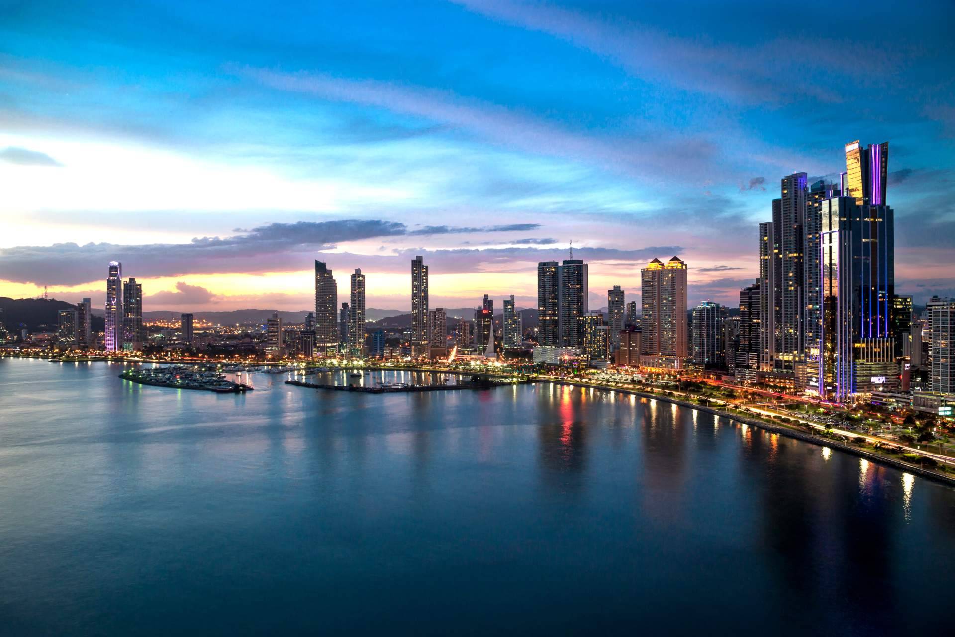 Si se está buscando invertir en el mercado inmobiliario en Panamá, hay que contactar con Haus