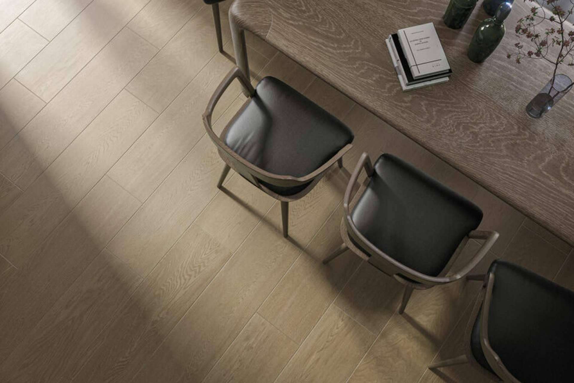 Interazulejo dispone de varios modelos de suelo porcelánico de imitación de madera