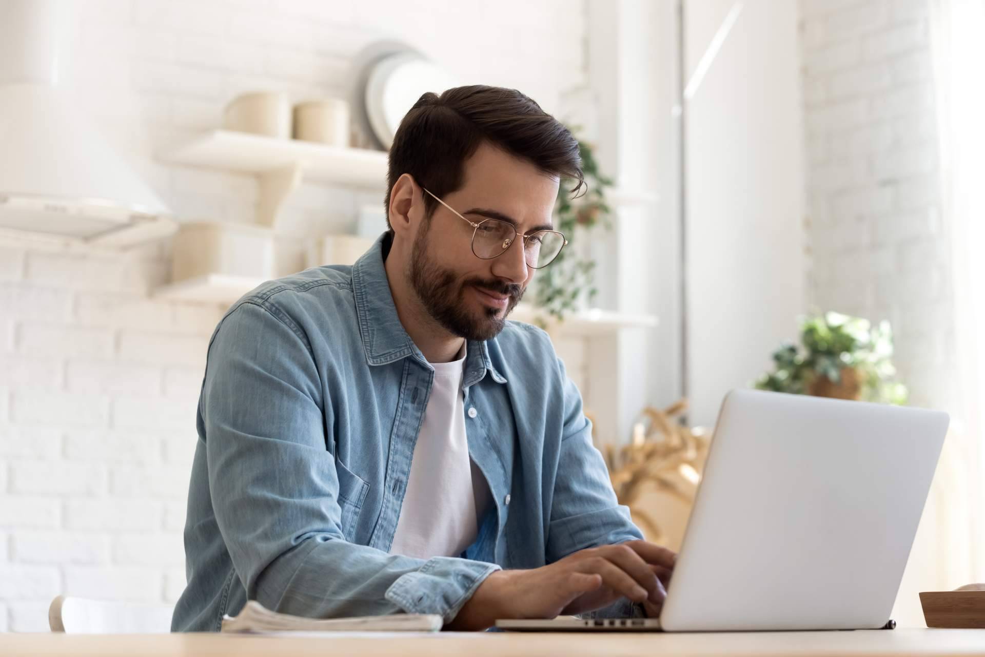 La oportunidad de ahorrar y comprar portátiles baratos con Jet Computer