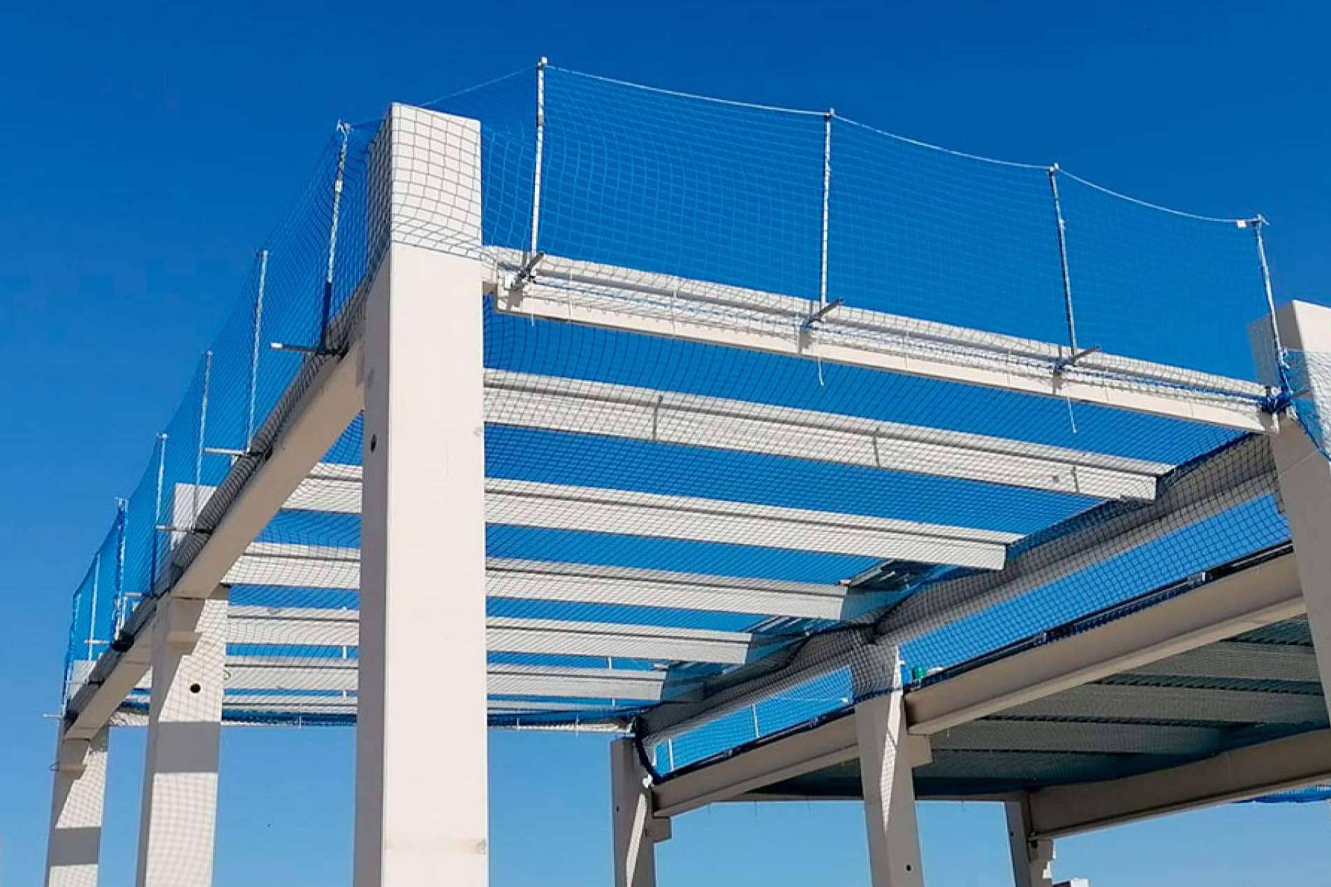 Cómo instalar redes horizontales y perimetrales de seguridad en obras de construcción, por Redes y Protección