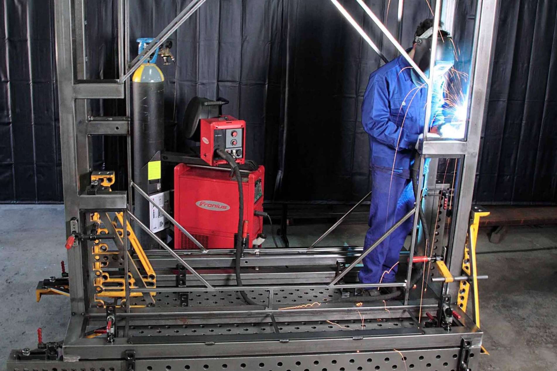 TRG destaca en fabricación de piezas metálicas en acero al carbono, acero inoxidable y aluminio para la industria