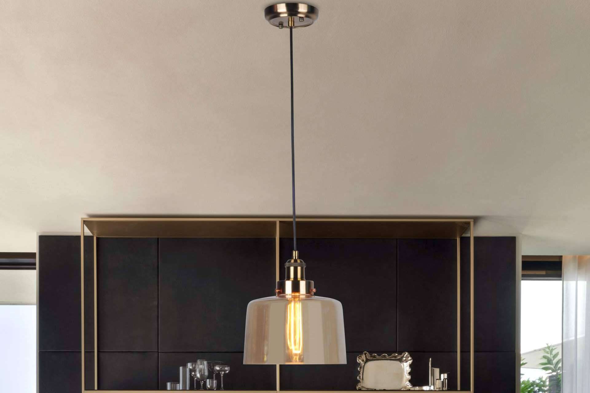 Diseño y sostenibilidad, lámparas de techo de ratán y bambú disponibles en Top Mueble