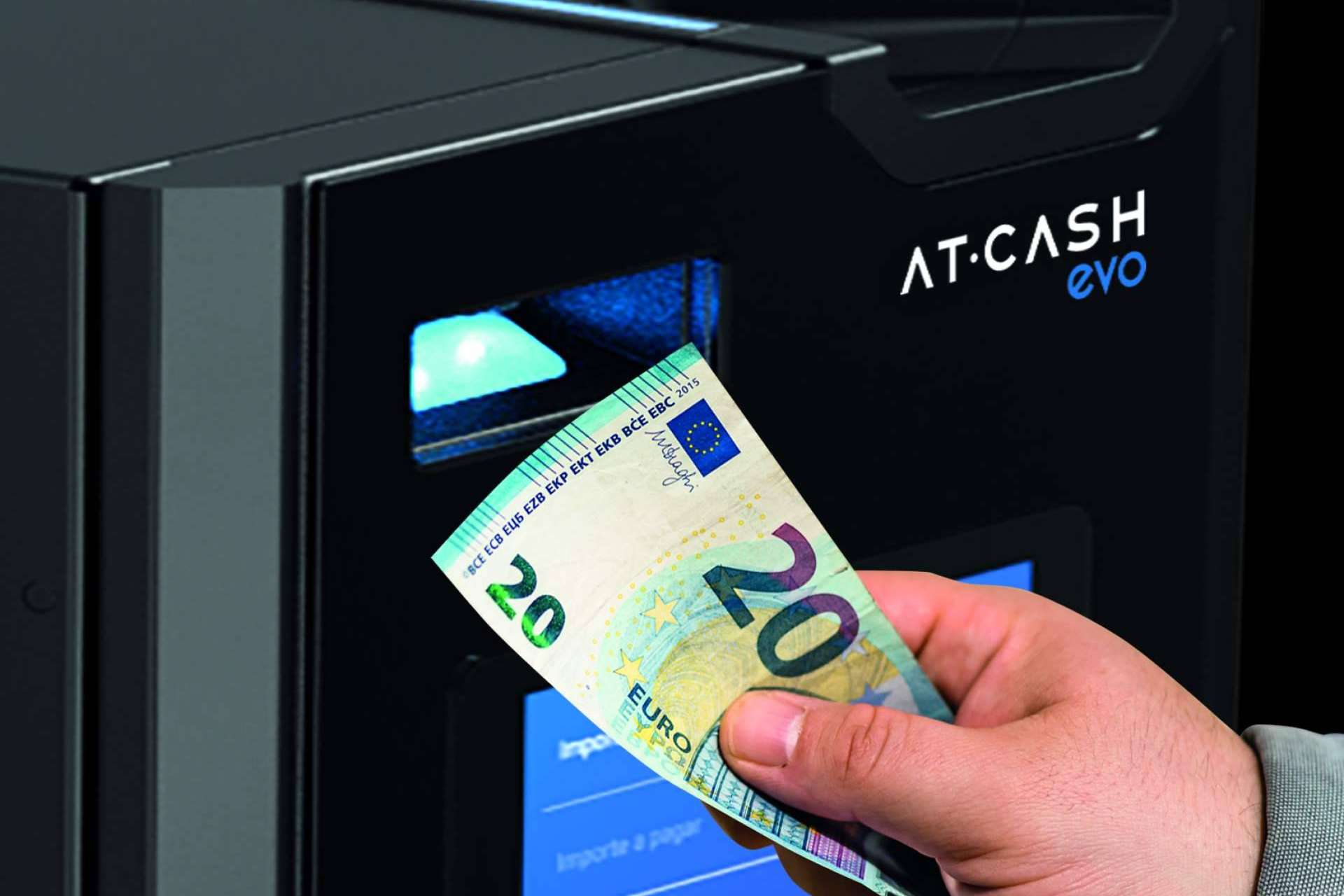 Eficiencia y ahorro con AT-CASH EVO, la nueva solución de autocobro para espacios reducidos