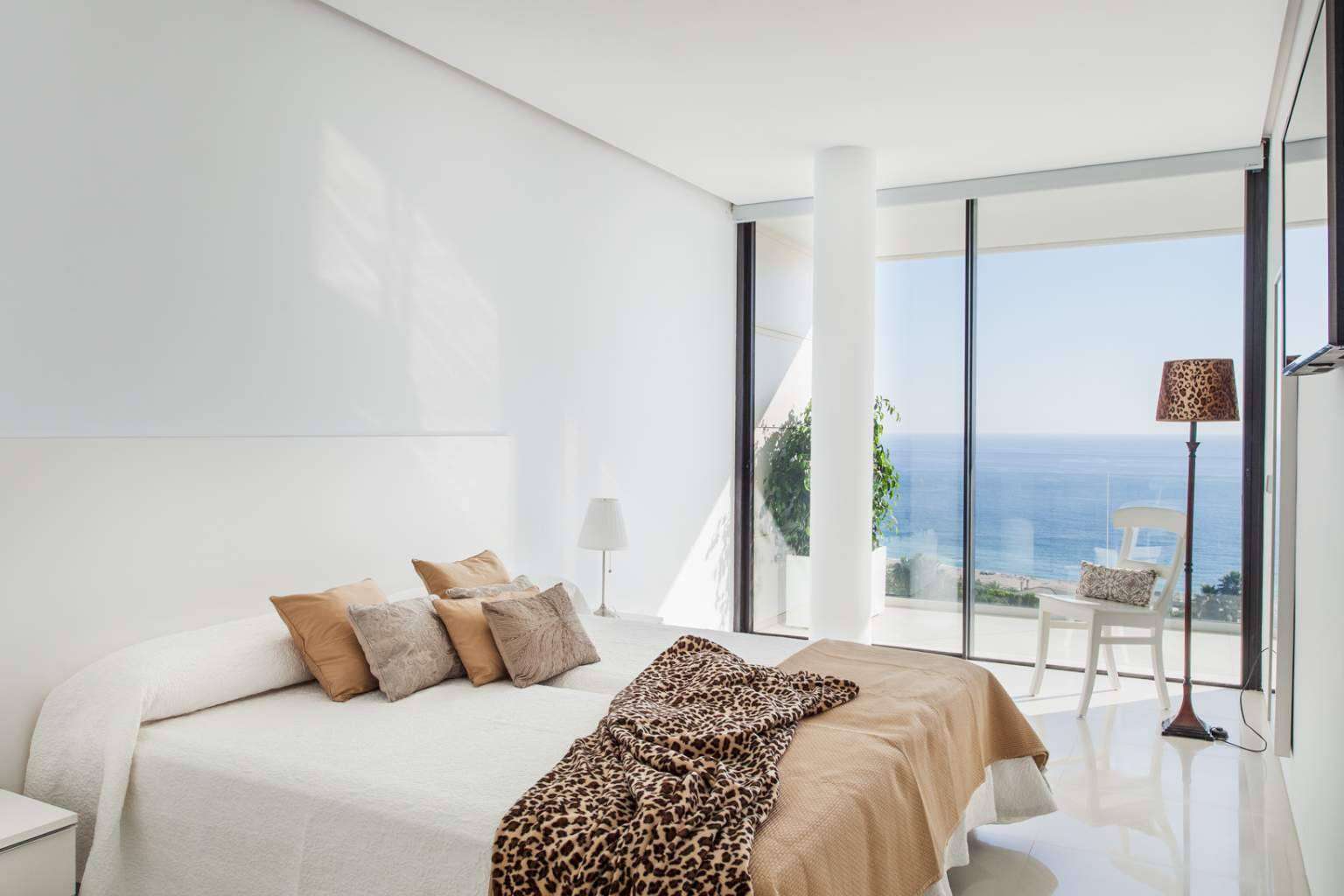 Villa Alkaram ofrece una experiencia exclusiva de descanso en una villa de lujo en Zahara de los Atunes