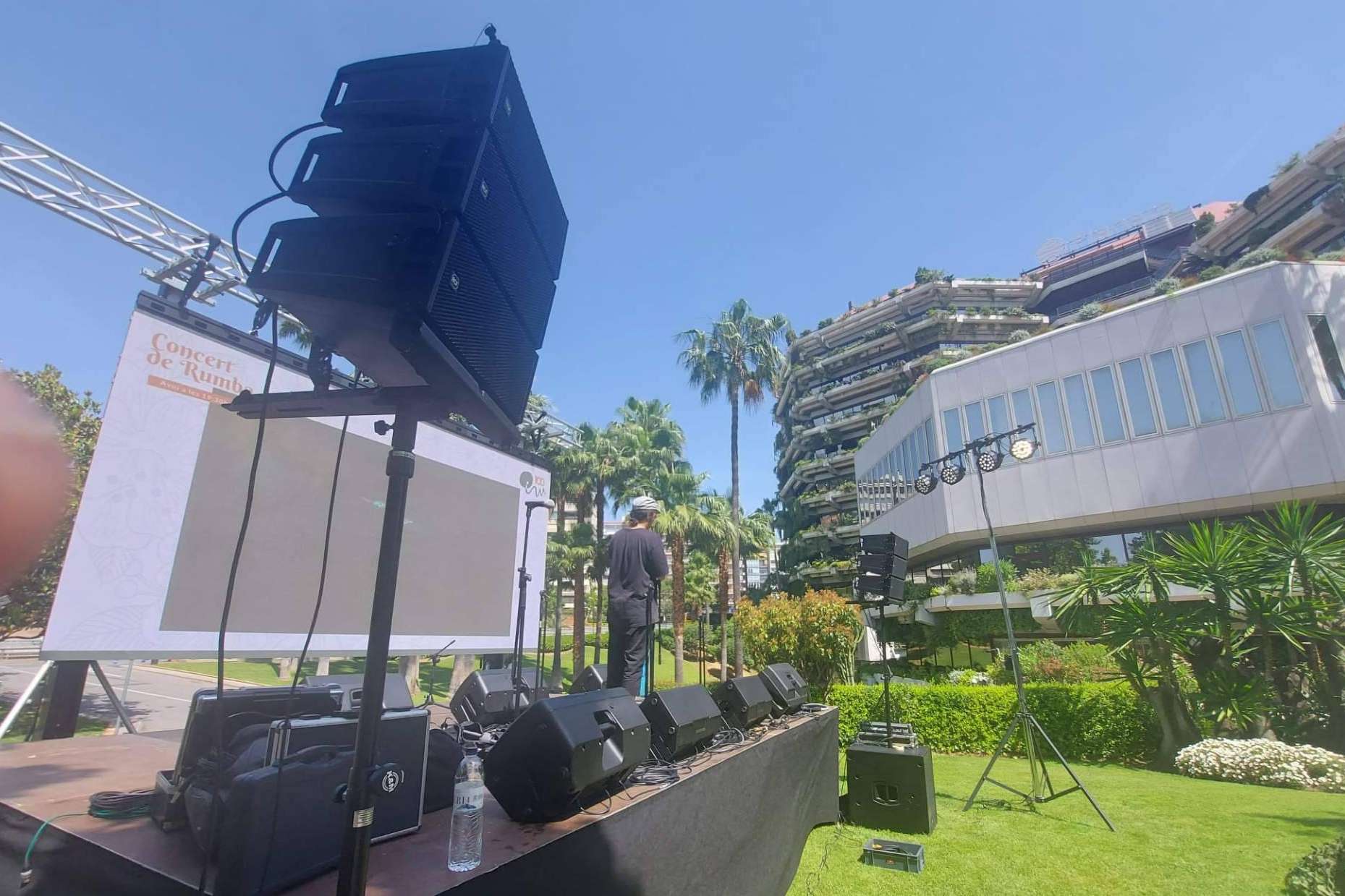 Tendencias en alquiler de equipos de sonido para eventos al aire libre con ASB Audiovisuals