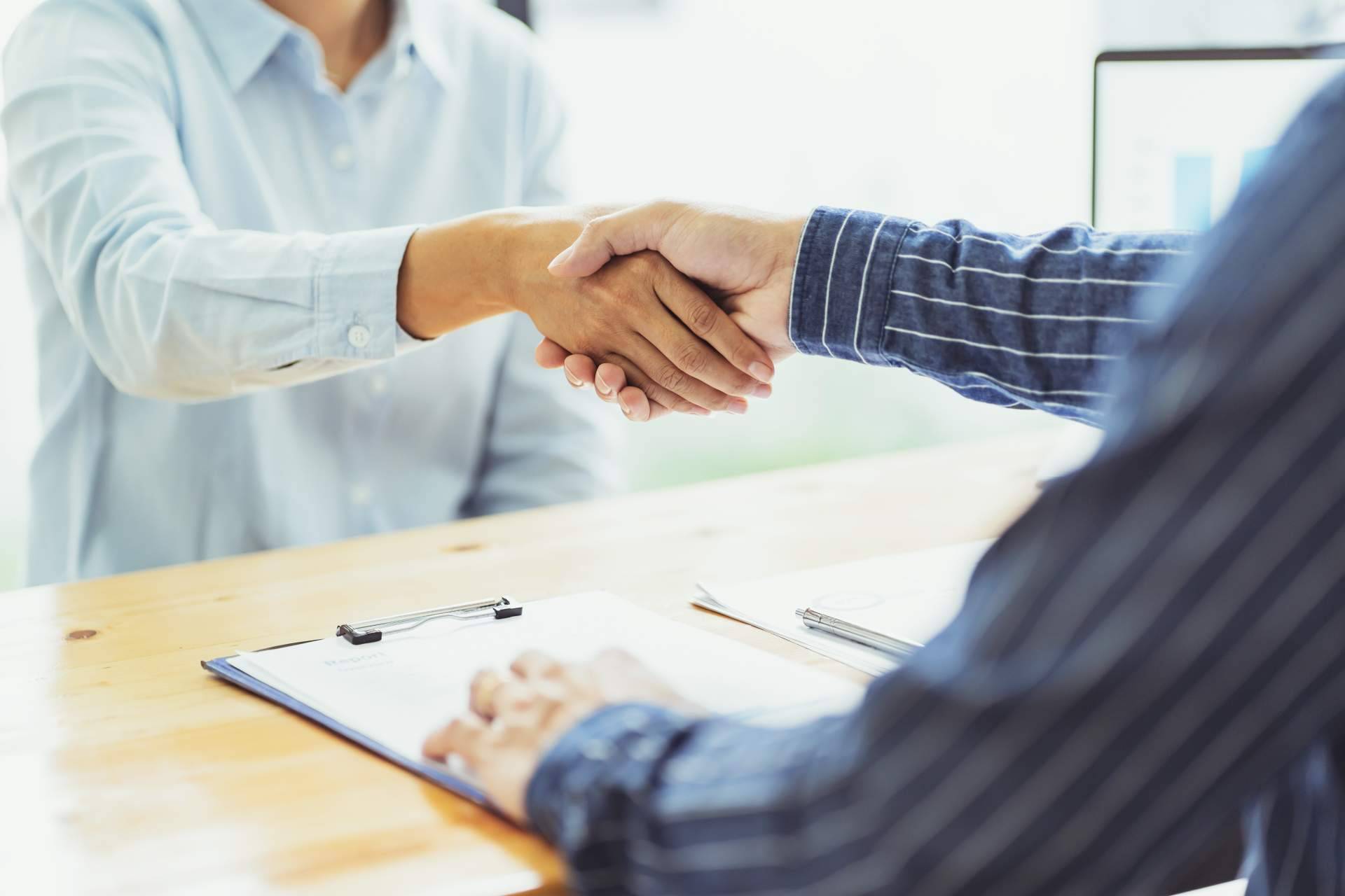 Financiación alternativa para pymes; préstamos de capital privado con garantía hipotecaria en toda España