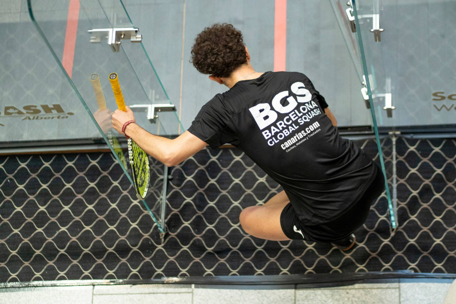 Iván Pérez; estrella tinerfeña del squash español cuenta con patrocinio de una empresa de Tenerife