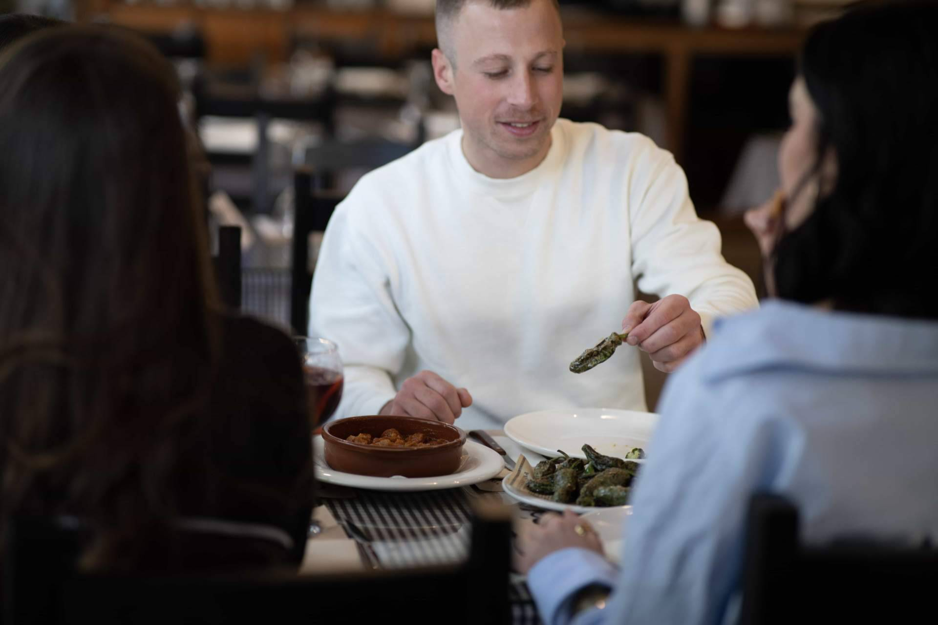 Cenar cuando otros ya han cerrado; Pasa Tapas lo hace posible en Barcelona