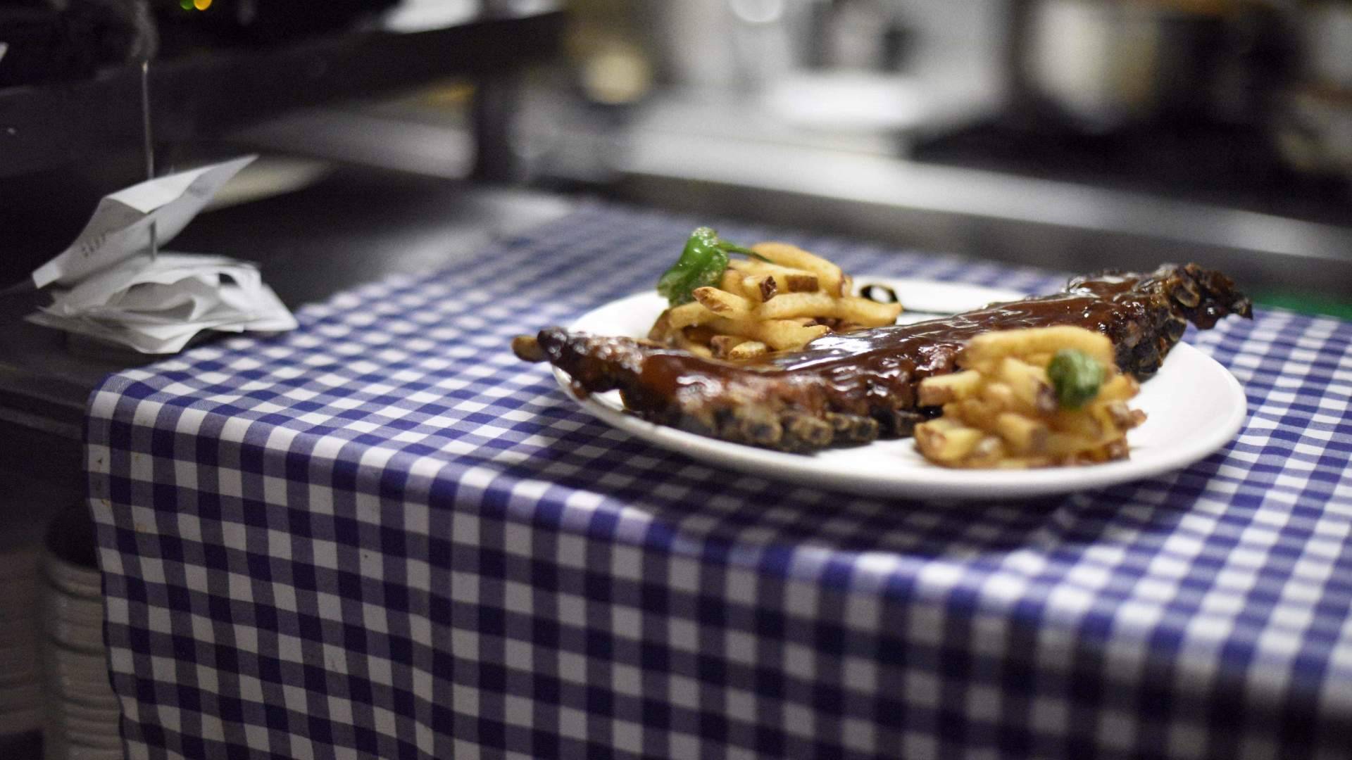 Pasa Tapas, tradición y sabor mediterráneo en la Barceloneta